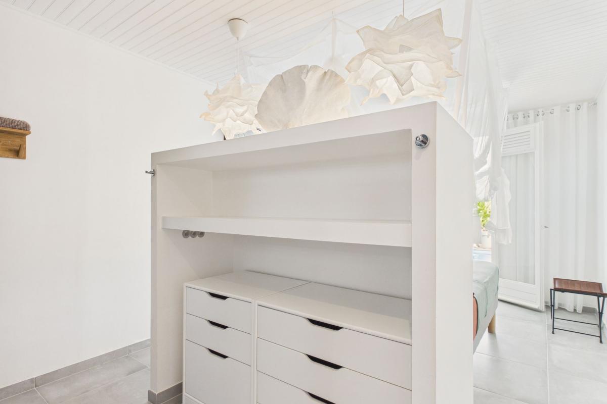 Location villa 10 personnes 5 chambres Martinique - chambre 1 commode